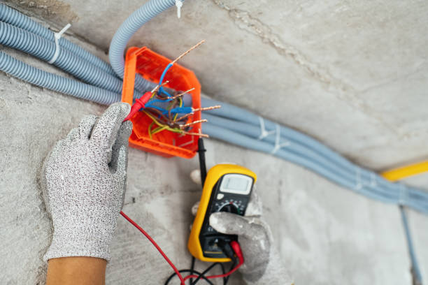 Best 24-Hour Electrician  in Suamico, WI